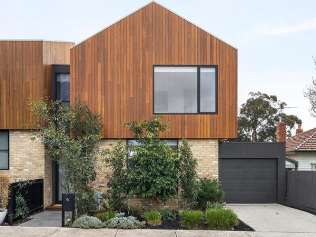 Architecturally Designed Luxury with Seamless Indoor Outdoor Living