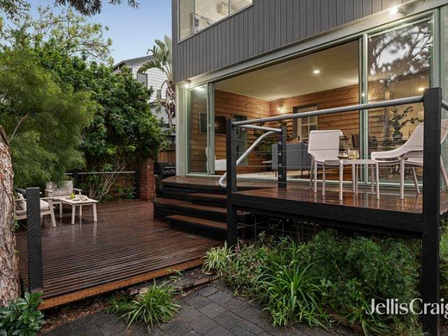 Architecturally Designed Mid Century Family Living