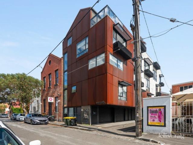 Architecturally Designed Multi Level Residence with Rooftop Terrace