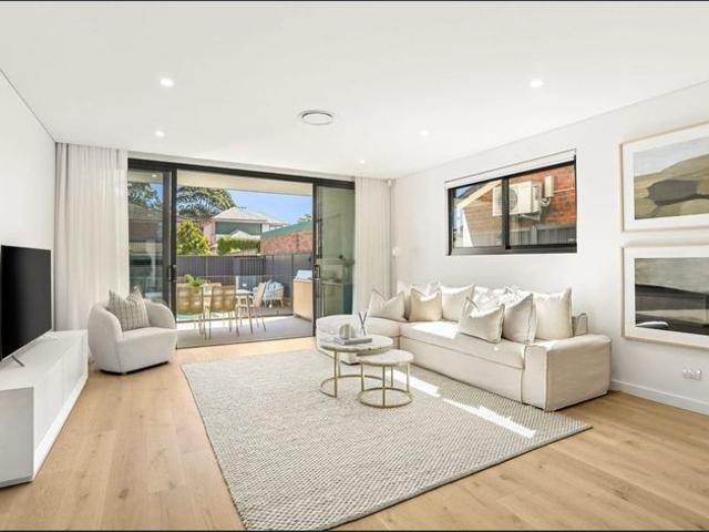 ARCHITECTURALLY DESIGNED NEW HOME WITH EXCEPTIONAL SPACE, LIGHT & LUXURY