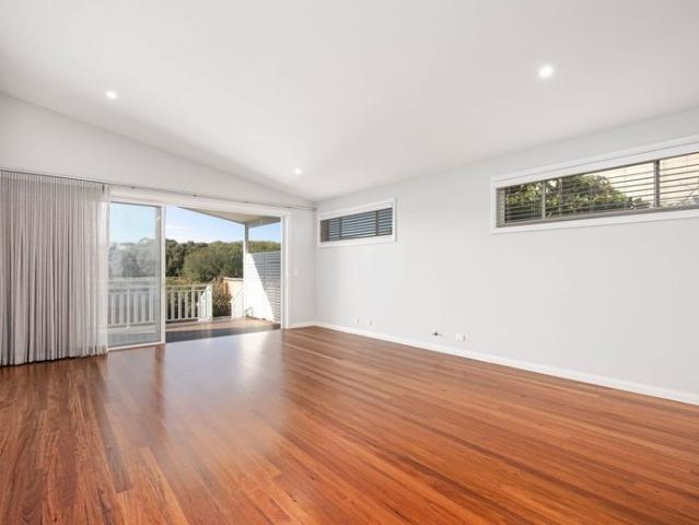 Architecturally designed three bedroom duplex