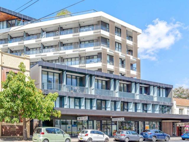 Architecturally Designed Unit in Highly Desired 'Oasis by Crown' Complex with CBD Views from Sundrenched Balcony