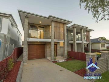 Architecturally Designed Ultra Modern Duplex with Premium Inclusions & Exceptional Family Living