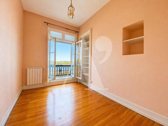 Architecture Avec Vue 1800 Appartement traversant avec a. 109m² Bordeaux