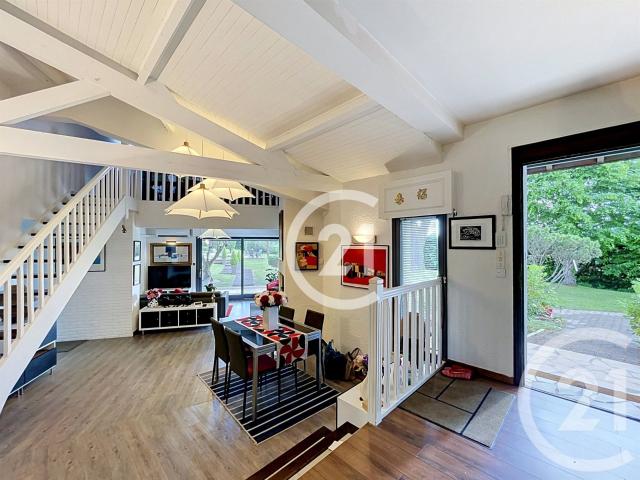 Architecture, Espace et Sérénité: Le Mariage Parfait aux Po. 163m² Toulouse