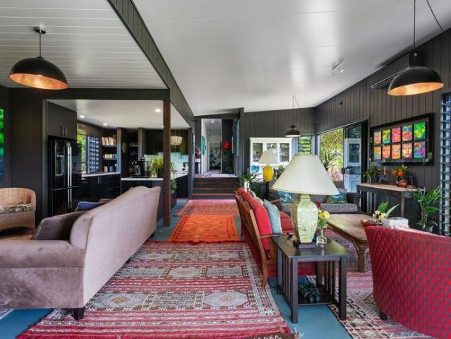 Architect Built 2 Bed House + study no door with Detached Studio Stunning Views