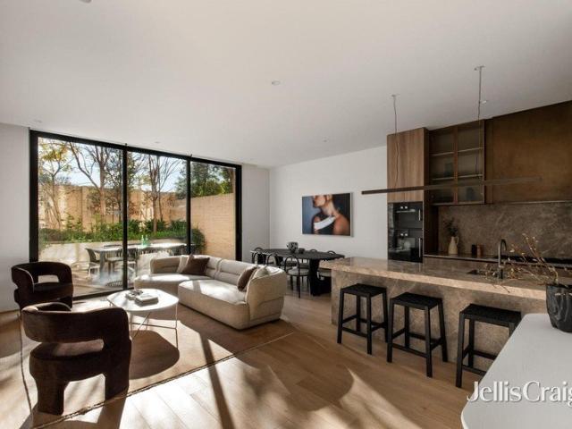 Architect designed contemporary luxury, walk to private schools