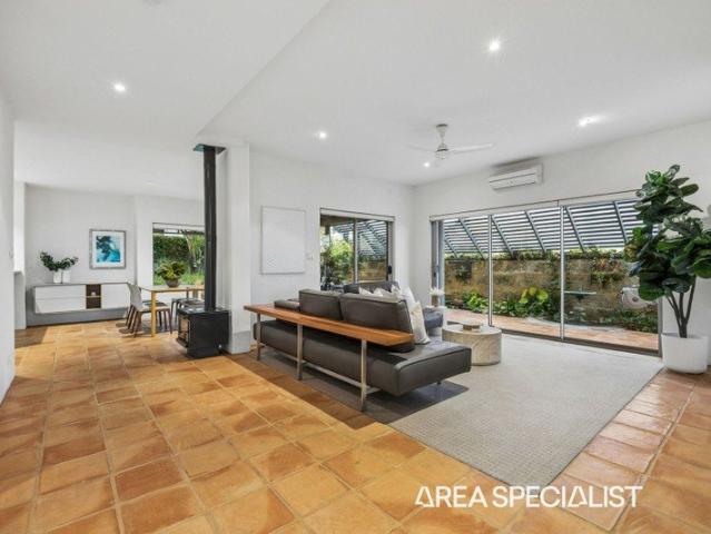 Architect Designed Family Living in the Heart of the City Beach Parklands
