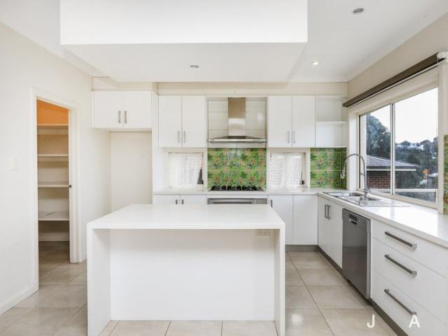 Architect Designed Home in River Valley Estate