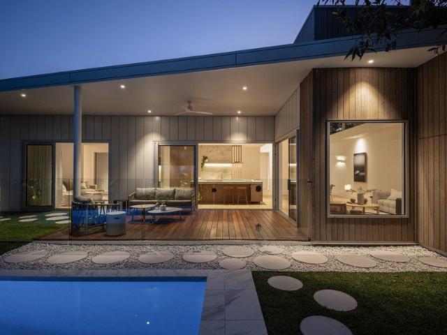 Architect Designed Luxury Living in a Prime Noosa Heads Position