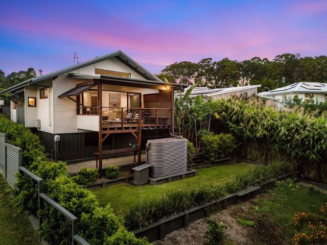 Architect Designed Sustainable Living, Minutes from Mullumbimby