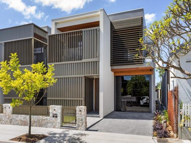 Architect designed residence of rare calibre