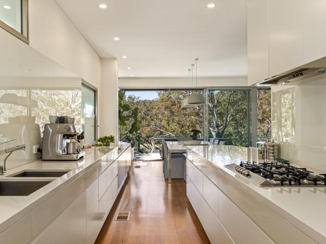 Architect designed waterfront reserve with captivating views