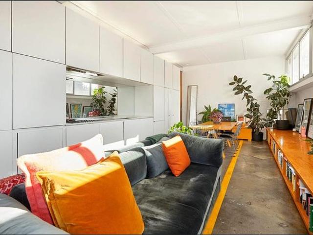 Architect Designed Warehouse Living in a Coveted Abbotsford Cul de Sac