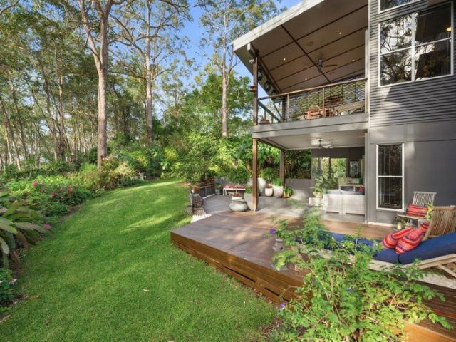 Architect Designed Treetop Sanctuary with River & City Glimpses Open Sat 10:45 11:15am 8th Aug