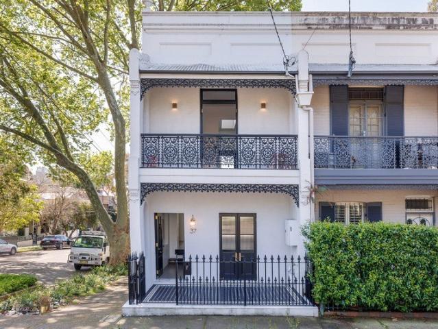 Architect designed Victorian home with ANZAC Bridge views
