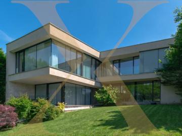Architektur trifft Privatsphäre – exklusives Privatdomizil mit Wellnessbereich, Salzwasserpool in einer grünen Garten Oase!