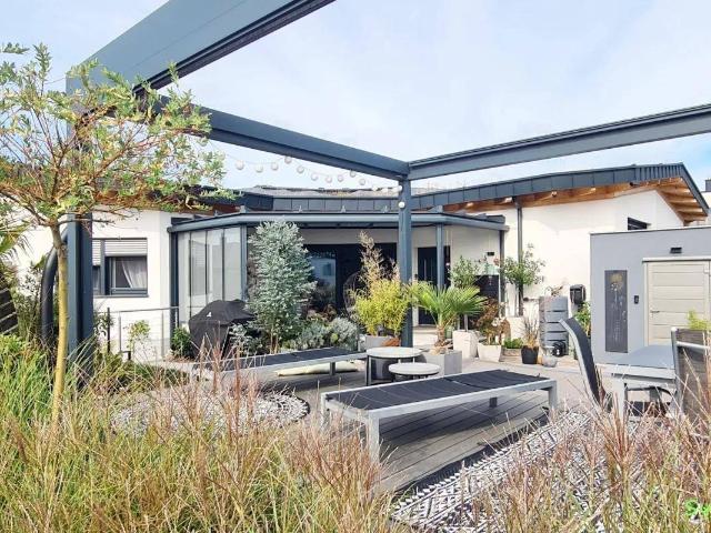 Architektur Innovation Sternhaus trifft auf schöne Lage nahe Mattsee