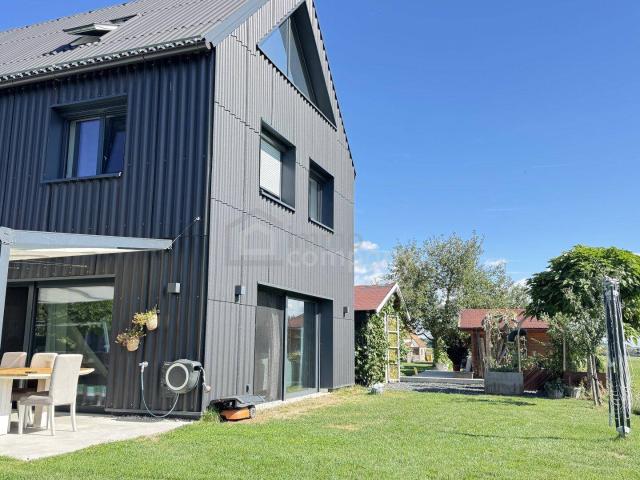 ARCHITEKTUR MIT CHARAKTER – EXKLUSIVES WOHNHAUS IN SEEWALCHEN AM ATTERSEE