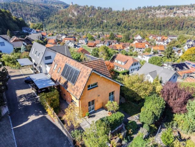 Architektur mit Charakter – grosszügiges Wohnen im Grünen