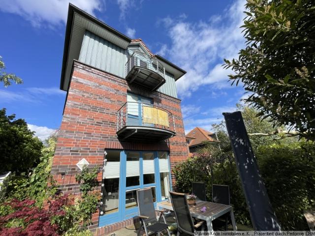 Architekturensemble – Immobilie mit 3 Etagen, Balkon, Terrasse, Dachterrasse und PKW Stellplatz in Oldenburg