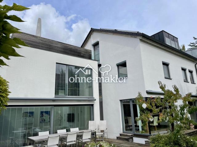 Architekten Doppelhaushälfte mit Pool in Toplage Regensburg West kernsaniert