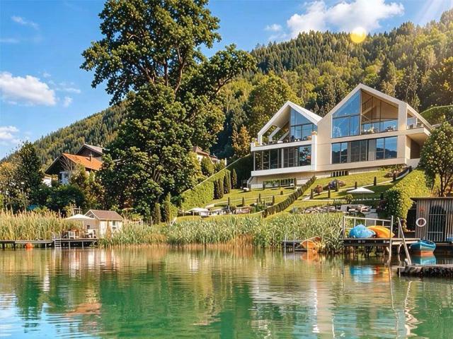 Architekten Seevilla mit privatem Badesteg am Ossiacher See