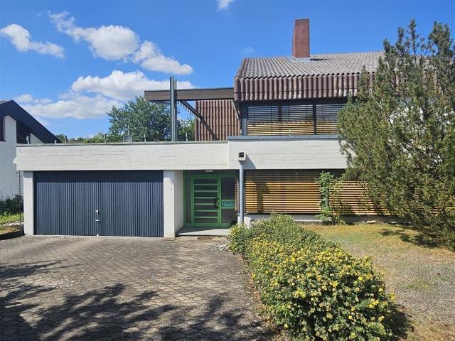 Architektenhaus mit Charakter – Wohnen und Arbeiten in ruhiger, sonniger Lage