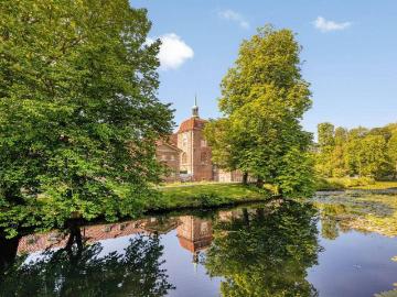 Architektenhaus mit Pool, Atelier und großem Grundstück in Velen