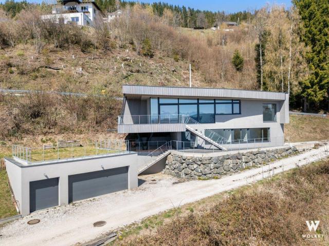 Architektenhaus mit wunderbaren Panorama auf See und Bergwelt