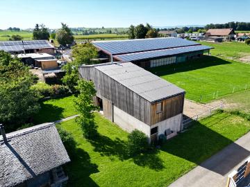 Architektenhaus, Reitstall auf 4350m² Grundstück und Chalet