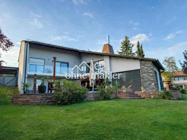 Architektenvilla mit Traumblick in bester Lage von Hof