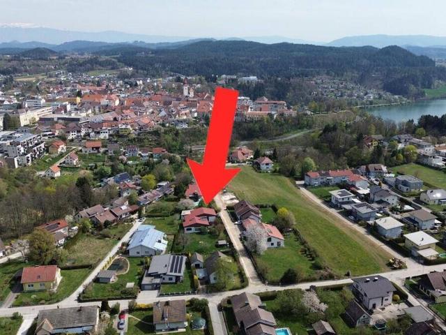 Architektenvilla mit offenem Sichtdachstuhl auf 1.300 m² Traumgrundstück in Völkermarkt