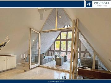 Architektonisches Unikat: Modernes Fachwerkhaus mit Dachloggia, Burgblick & Einliegerwohnung