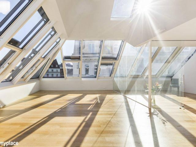 Architektonisches Meisterstück über den Dächern Wiedens
