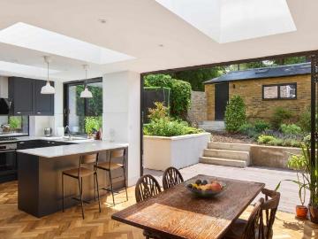 Archway Road, Highgate, N6 4 bed house to rent £5,746 pcm £1,326 pw
