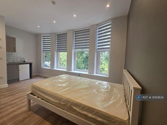 Archway Road, London, N6 1 bed in a house share to rent £1,440 pcm £332 pw
