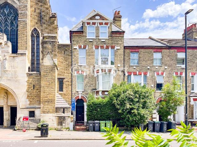 Archway Road, London N6, 2 bed flat to rent, £2,150 pcm | PrimeLocation