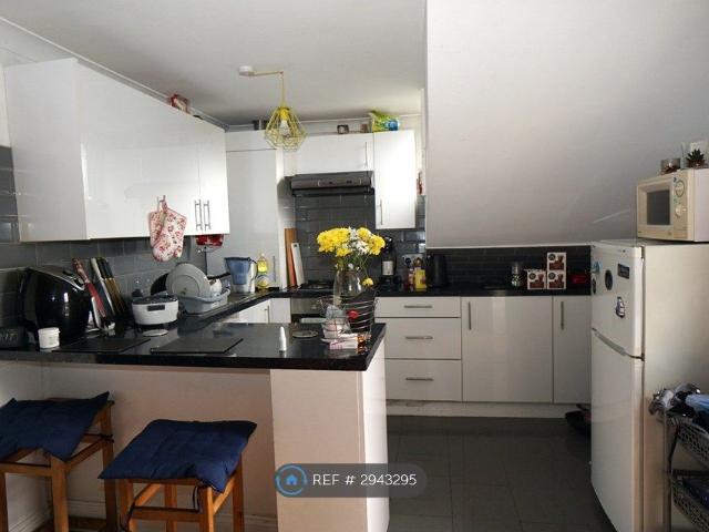 Archway Road, London N6, 2 bed flat to rent, £2,200 pcm | PrimeLocation