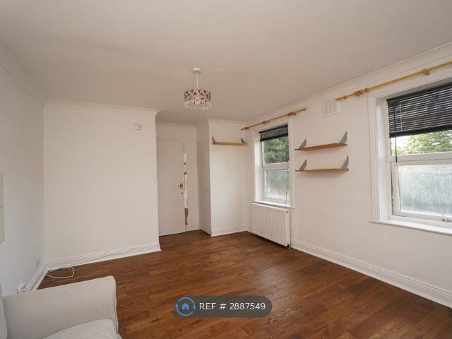 Archway Road, London N6, 3 bed flat to rent, £2,050 pcm | PrimeLocation