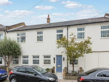 Archway Street, Barnes, London 6 bed house to rent £15,000 pcm £3,462 pw