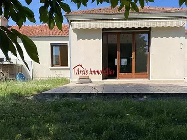 Arcis sur Aube 10700 Achat / Vente maison 4 pièces t4 au dernier étage