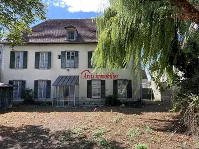 Arcis sur Aube 10700 Achat / Vente maison 9 pièces t9