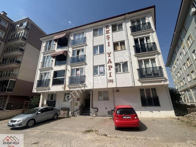 Arda Emlak Ofisi’nden Erasta Avm’ye Yakını Ara Kat Eşyalı Daire