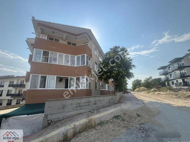 Arda Emlak Ofisi’nden Jandarma Mevkiinde Geniş Balkonu Full Eşyalı Daire