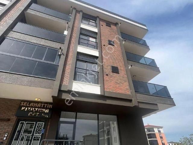 Arda Emlak Ofisin’den Lagom Hotel Yakını Yerden Isıtmalı Balkonlu Sıfır Lüks Daire