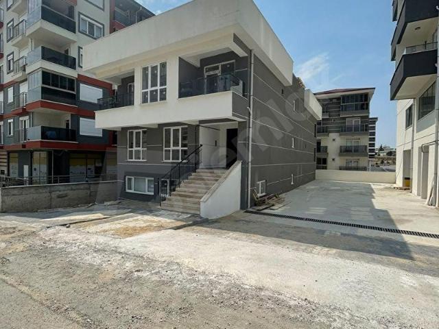 Arda Emlak Ofisinden Hilly Hotel Mevkiinde Balkonlu Sıfır Daire