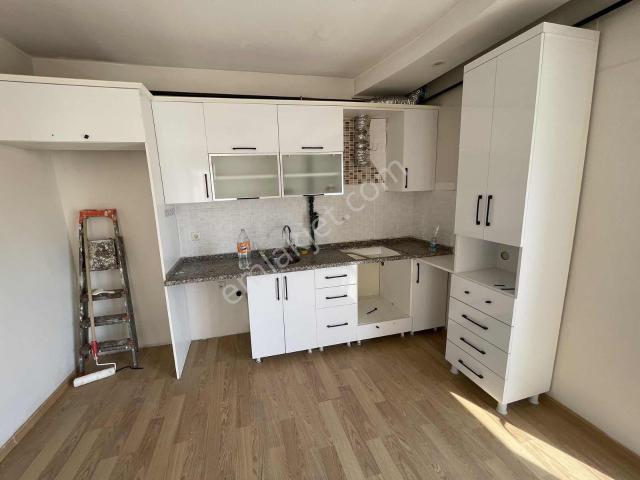 Arda'dan Mersin Yenişehir Barbaros'da Geniş Kiralık 2+1 Daire