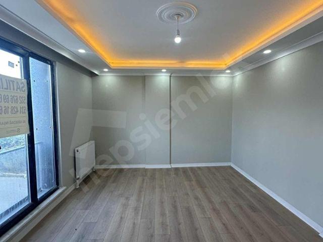 ÇARDAKTEPE 2+1ARAKATK.OTOPARK HAVALİMANI YOLU ÜZERİ