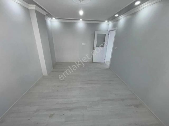 Çardaktepede Opete Ve Caddeye Yakın Sıfır Kiralık 1+1 Daire